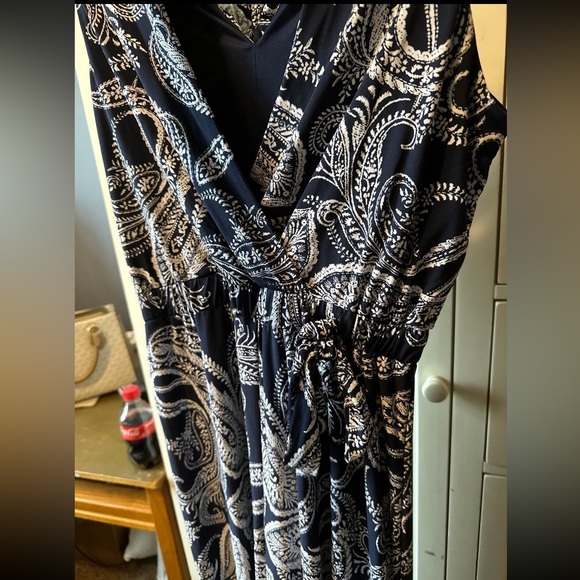 Studio One Blue and White Maxi Dress Size 2 - Picture 8 of 9